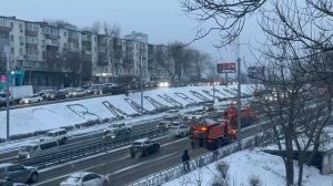 Началось: снег во Владивосток пришёл по расписанию - видео