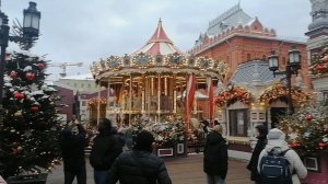 Прогулки по Новогодней Москве.Площадь революции