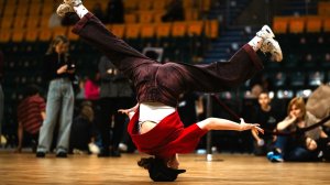 Югорчане стали лучшими на чемпионате УрФО по брейкингу