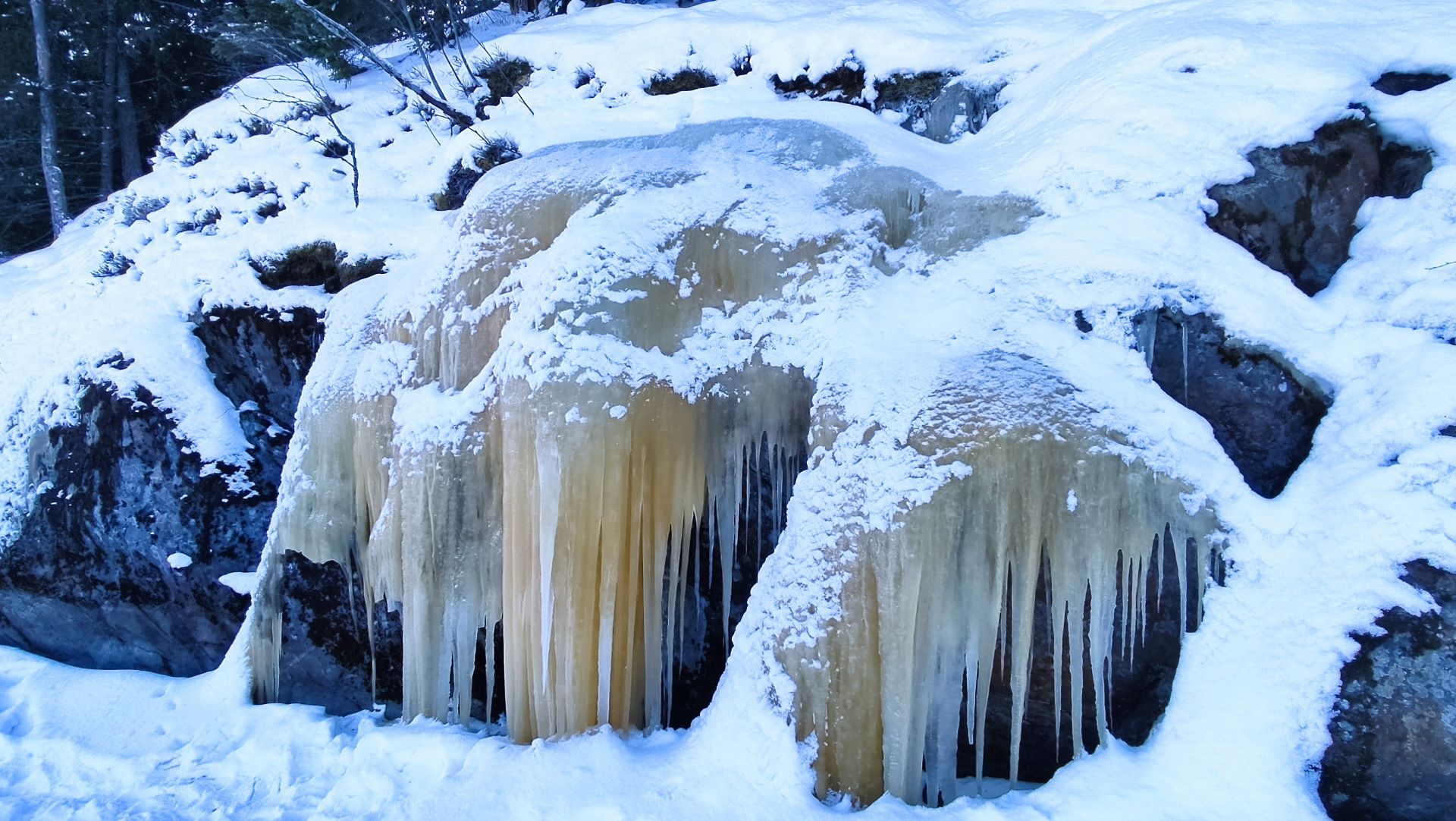 Карельские ледопады