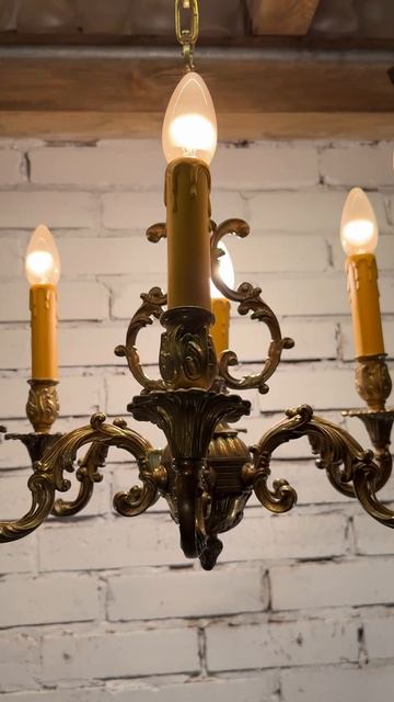 Компактная люстра на шесть свечей 20236