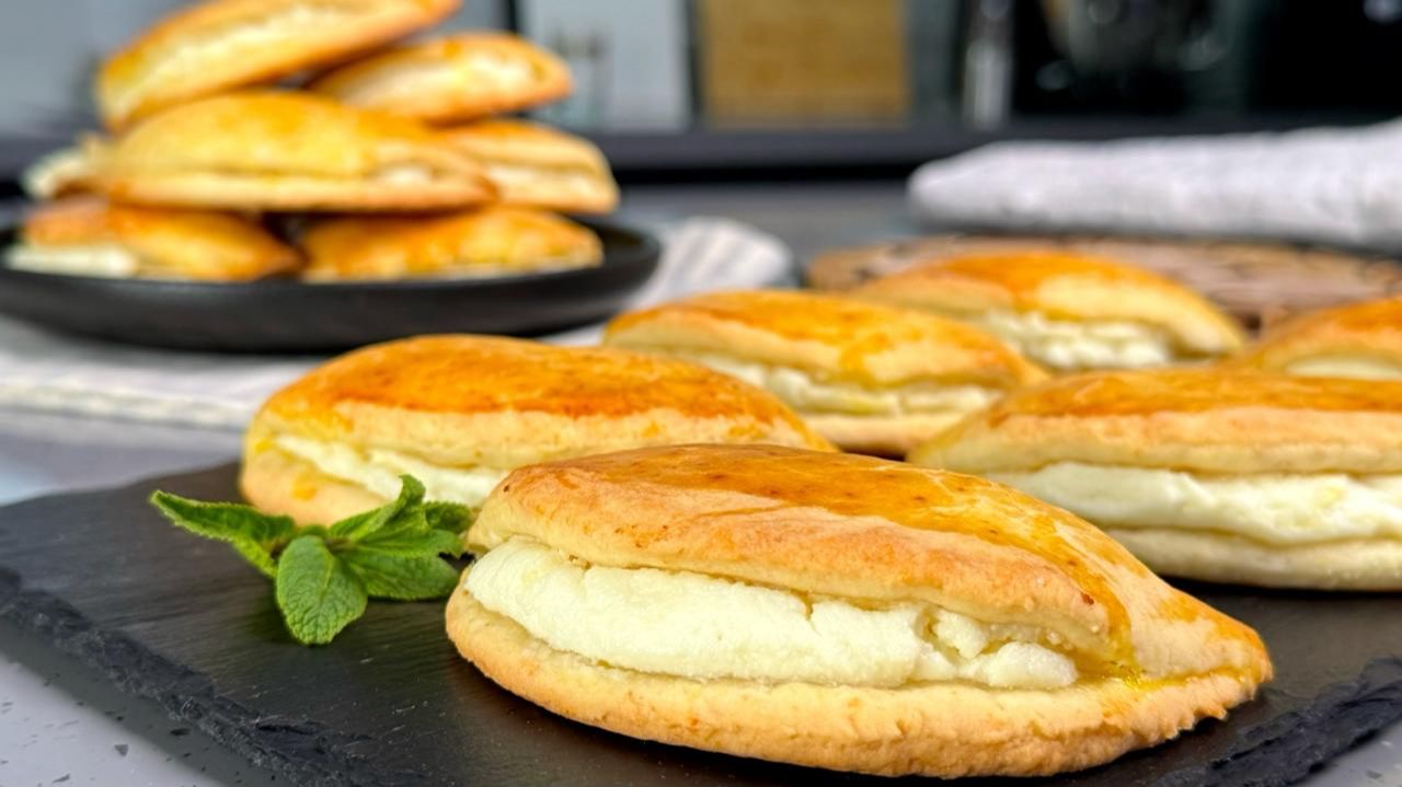 НЕВОЗМОЖНО устоять! Мои идеальные СОЧНИ с творогом! РЕЦЕПТ, который Вы ОБЯЗАНЫ повторить! смотреть онлайн