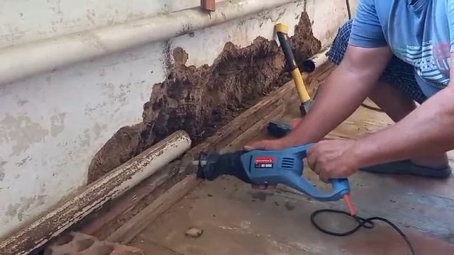 Работа сабельной пилы . Работа сабельной пилы .