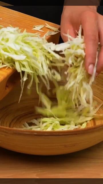 КУРИНЫЙ ПИРОГ-ЗАПЕКАНКА С САЛАТОМ #еда #готовка #выпечка #вкусно #кулинария #рецепт