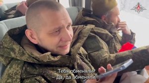 «Скоро буду дома». Освобожденные военнослужащие поговорили с родными и близкими.
