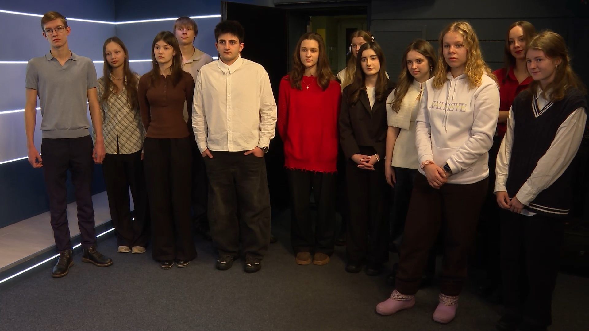 Профессия репортер! Школьники увидели «внутреннюю кухню» телеканала «Первый Мытищинский» смотреть онлайн