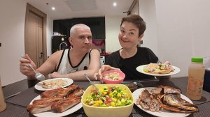Мукбанг БЕСПЛАТНЫЙ сыр только в мышеловке! Наша ПРАВДА про недвижимость в Паттайе! Семейный ужин