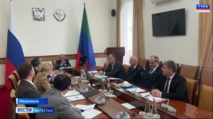 Руслан Алиев провел совещание по вопросам интеграции и адаптации граждан Палестины в Дагестане