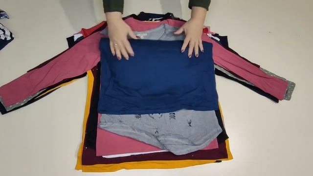 Лот 1944  Футболки Тонковки м,ж  Германия цена 990 р,кг вес 7,4кг