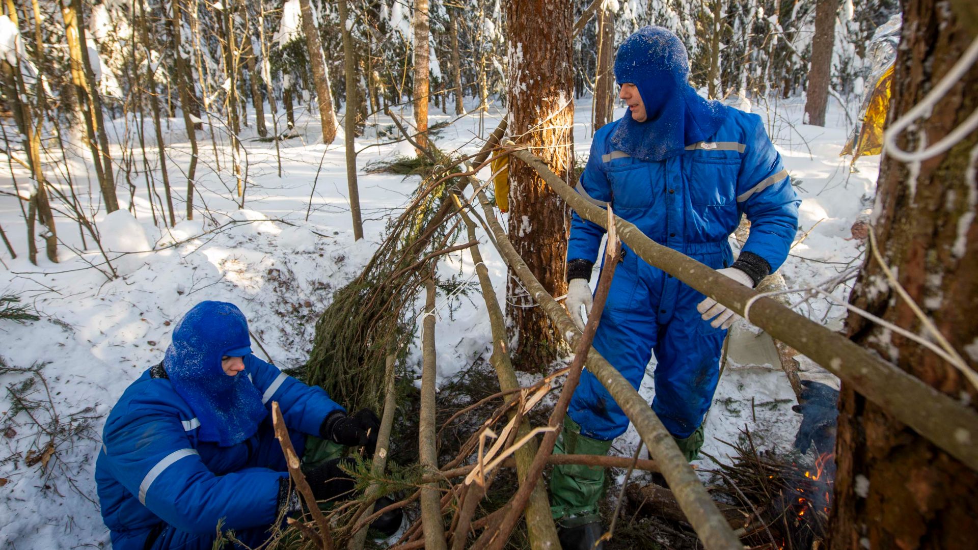 У дублирующего экипажа МКС-75 завершилась зачётная тренировка по "выживаниям" в лесу смотреть онлайн