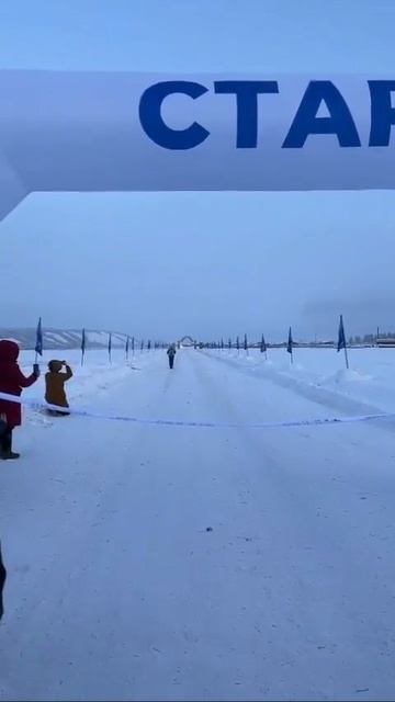 🏆 Удачнинский марафонец под номером «13» финиширует победителем в своей возрастной категории