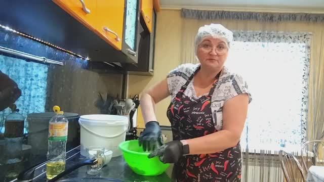 ЖИЗНЬ В СЕЛЕ/ НАДО БЫЛО СТАНЦЕВАТЬ? НАЧИНАЮ ЛЕПИТЬ/Видио с продолжением смотреть онлайн