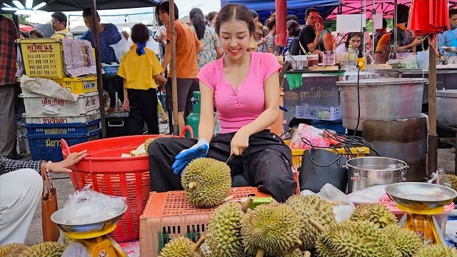 Красивая тайская девушка продает сладкий дуриан. Жизнь в Азии смотреть онлайн