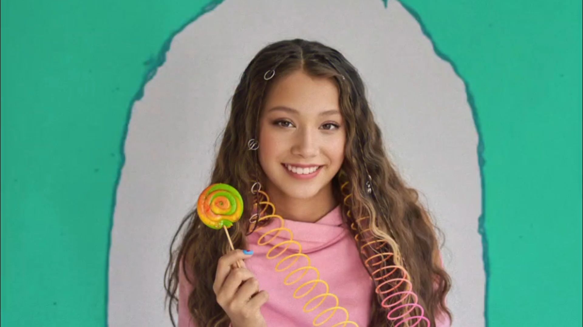 КЛАССИКИ (премьера песни) - Вика Чжан смотреть онлайн