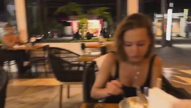 Беженец🇮🇩Бали. НА СВИДАНКЕ С БАЛИЙСКОЙ УЧИТЕЛЬНИЦЕЙ смотреть онлайн