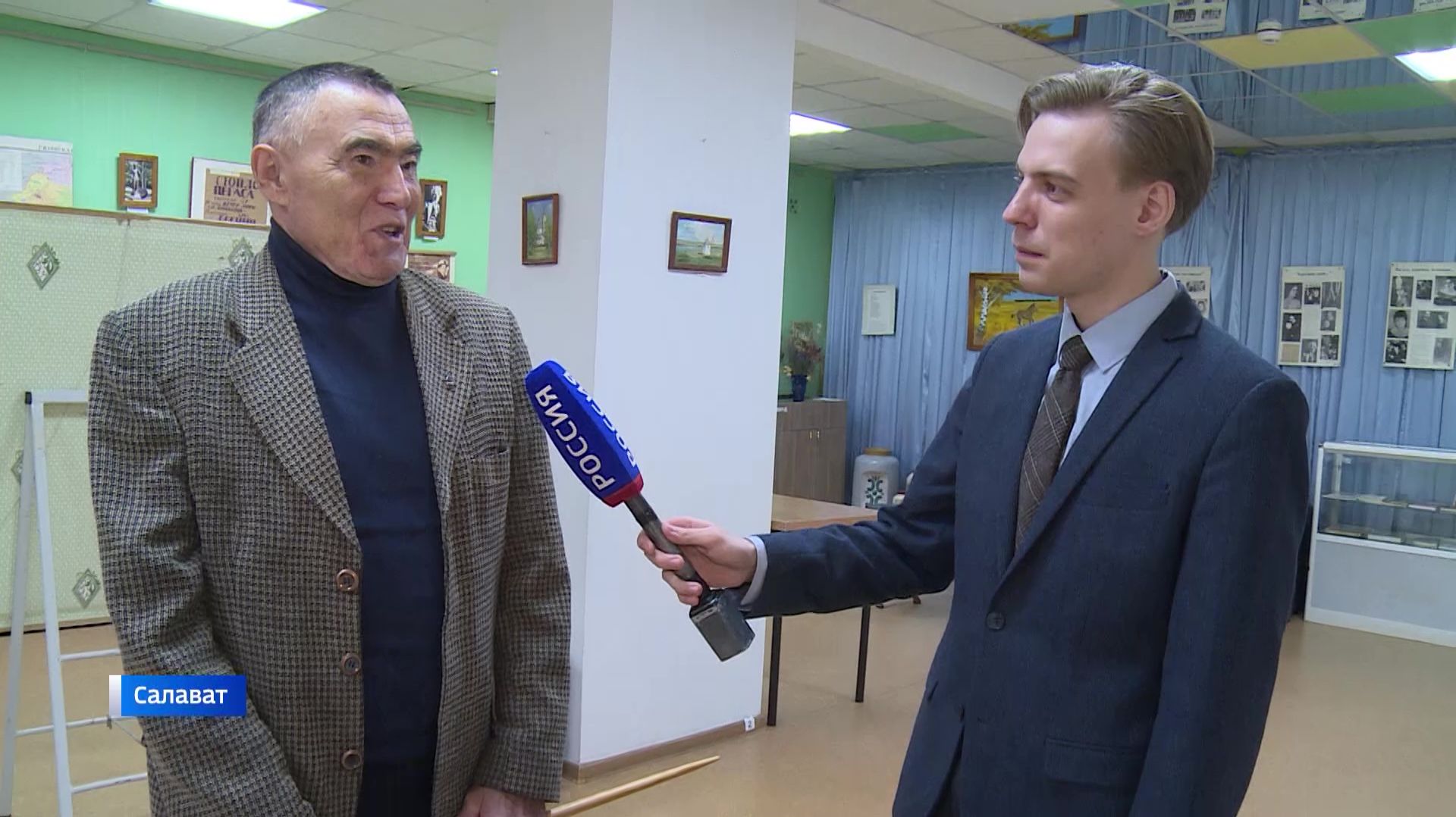 В Салавате открылась Есенинская выставка – сюжет «Вестей» смотреть онлайн