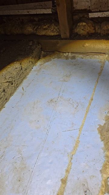 Не утепляй эппс перекрытие потолка ,сгниёт и плесень