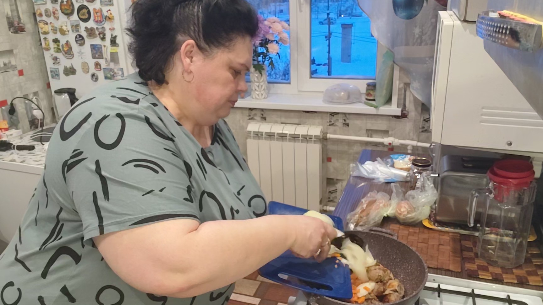 Готовлю/ Съездили на станцию переливания крови/ Заехали в Маяк/Что купили?/ смотреть онлайн