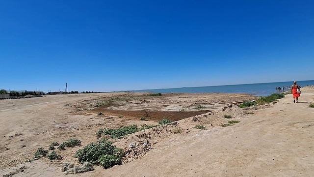 по дороге в Самарканд заехали искупаться