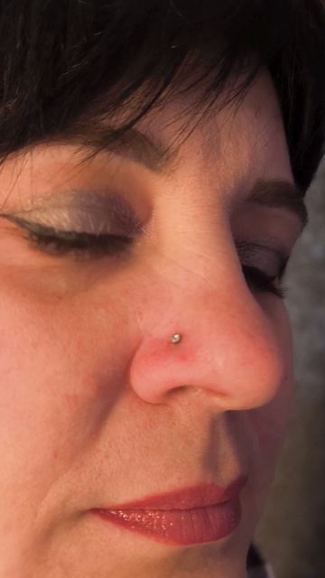 Пирсинг носа и мочки