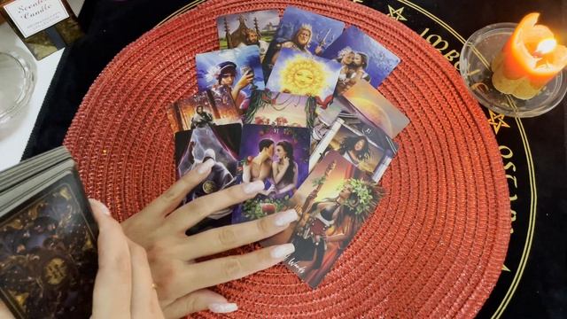 Его мысли, чувства, действия. Гадание на Таро смотреть онлайн