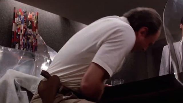 Тони убивает босса и копа — Лицо со шрамом