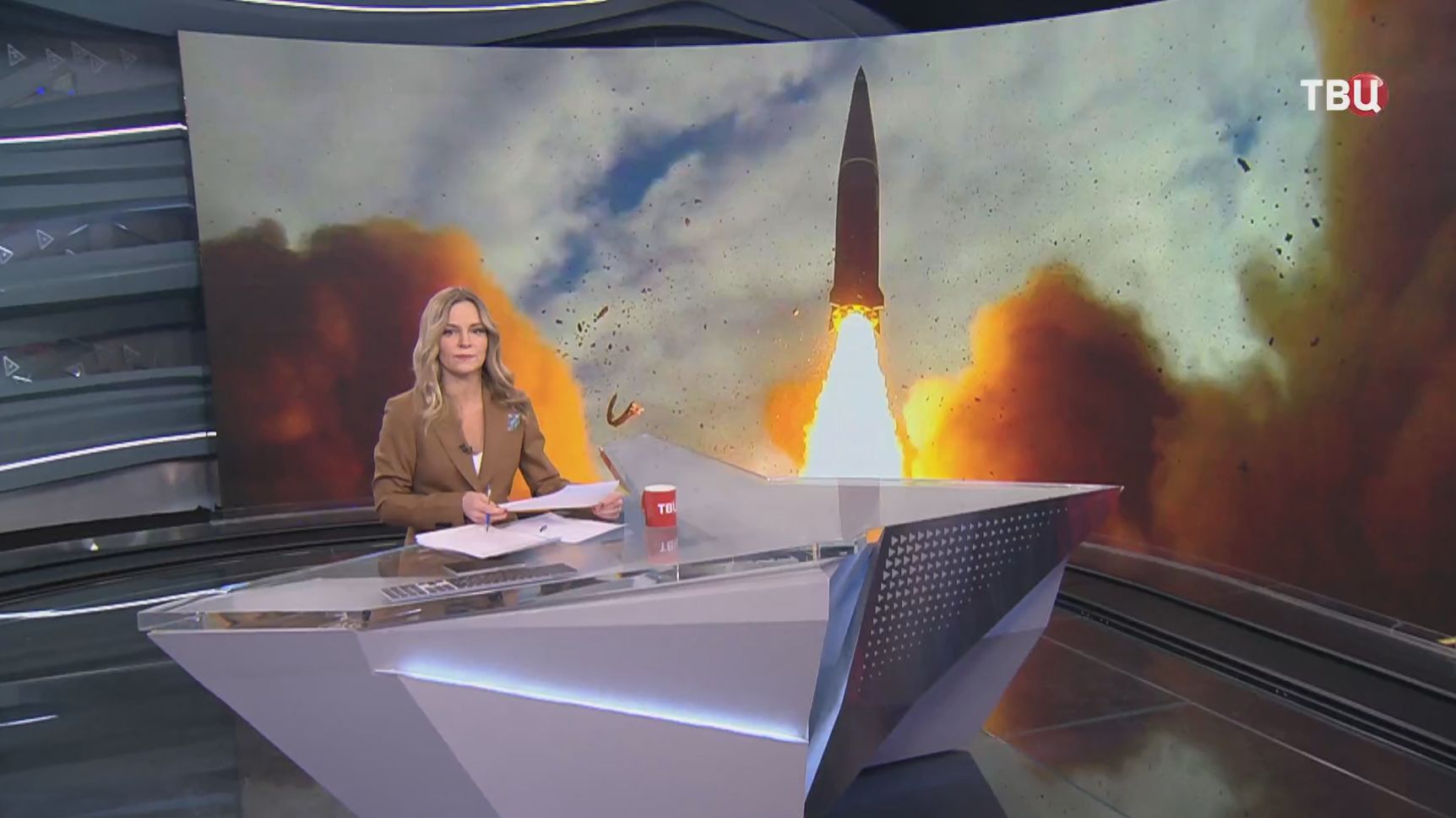 На Красноармейском направлении расчет "Града" накрыл укрепрайон ВСУ смотреть онлайн