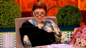 "Говорили - забудут": Роза Сябитова отреагировала на песню по мему "Сам решу"