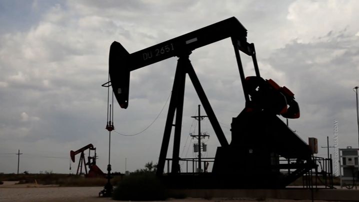 Евросоюз сократил закупку нефти из США до минимального за два года объема смотреть онлайн