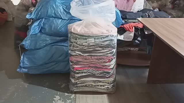 Лот 1941 Блузки ГЕО Германия 1100₽_кг 175 ед 25,3кг