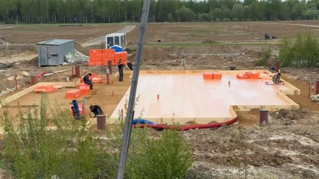 Утепляем и защищаем фундамент от промерзания и влаги: весь процесс – за 25 секунд смотреть онлайн