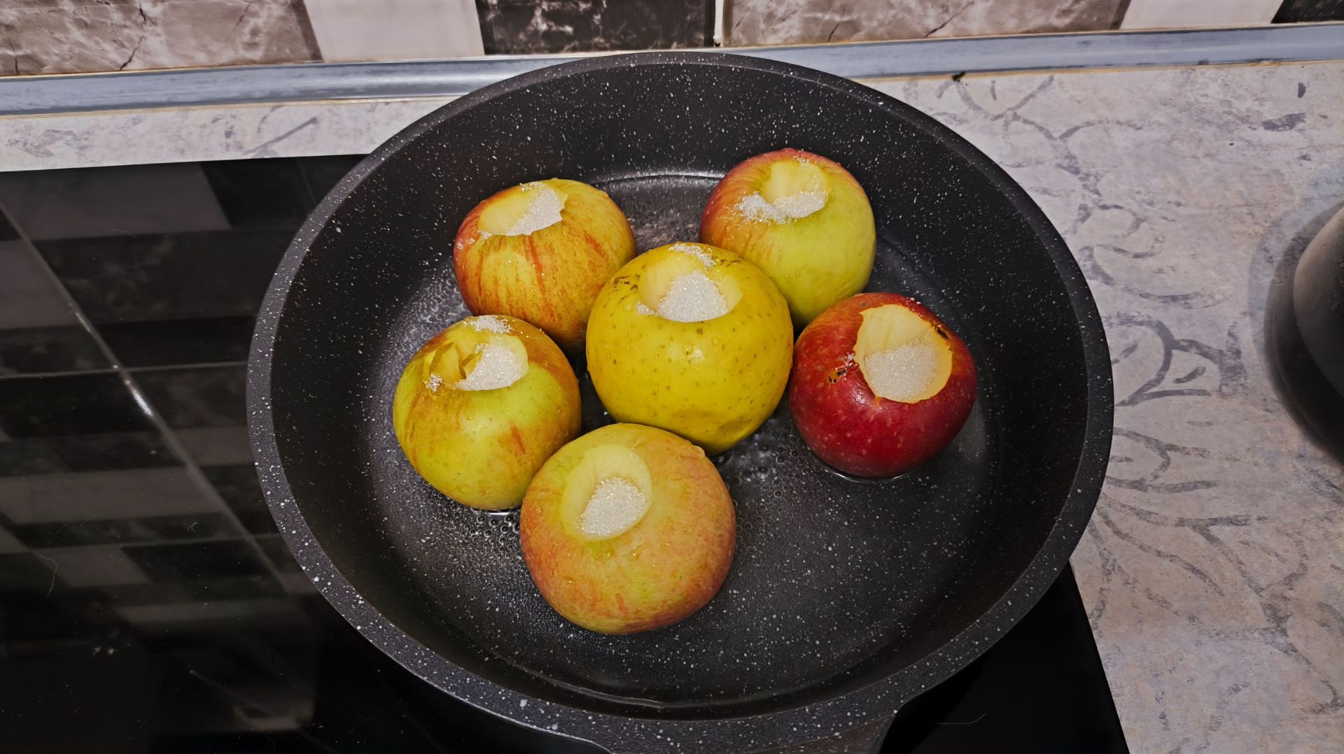 Влог. Получили разрешение из опеки на продажу квартиры!!! Экономные покупки. Яблоки в сковороде. смотреть онлайн