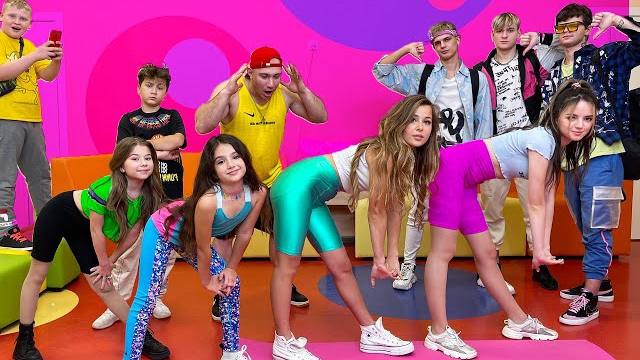 КАМИЛЬ и МИЛАНА НОВЫЕ ПРАВИЛА В ОТНОШЕНИЯХ!!! МАЛЬЧИКИ ПРОТИВ ЙОГИ! РАЗБОРКИ В КАМПУСЕ! смотреть онлайн