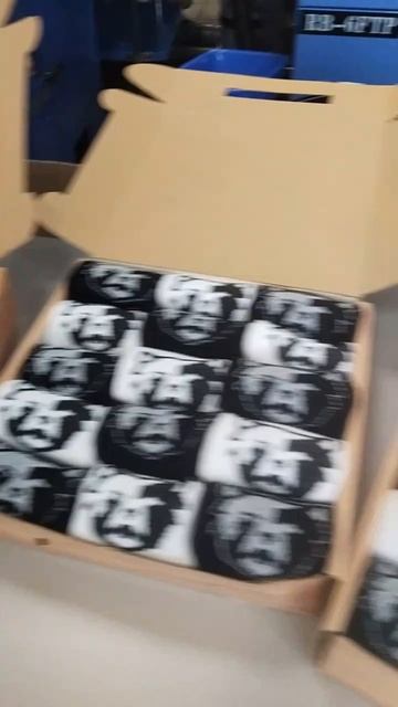 Подарить годовой запас носков — для командировок, тусовок и спорта смотреть онлайн