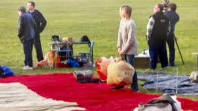 22 года назад — Поставлен рекорд в воздушной акробатике — 357 парашютистов построили формацию