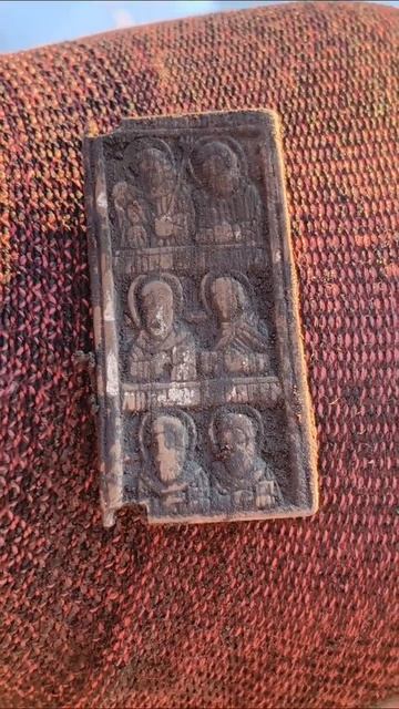 Створка складня