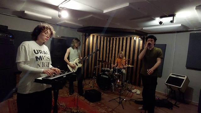 My Girlfriend's Girlfriend Vex смотреть онлайн