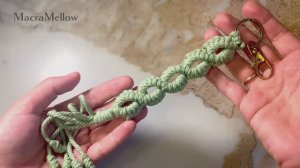 Брелок / обвес «Бесконечность» из веревок своими руками за 20 минут, макраме мастер-класс
