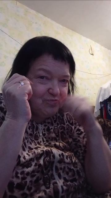 05-02-2026 сходила взяла фрукты и сладости им отнесла.