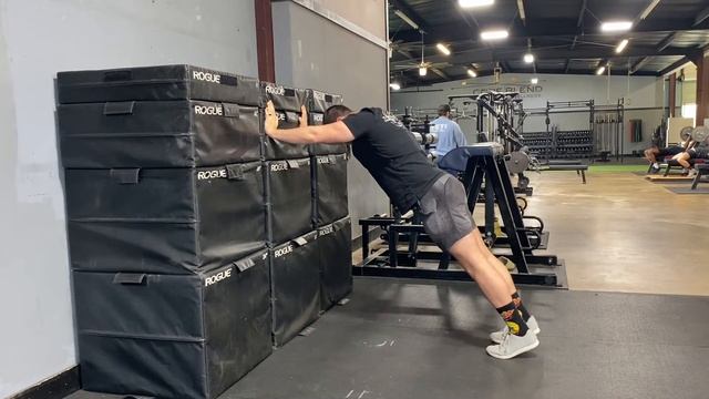 Выходы на икры на прямых ногах | FHL Calf Raise short