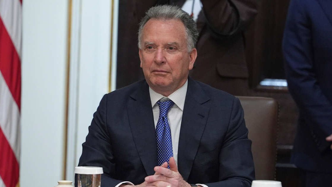 Уиткофф назвал подробными и продуктивными переговоры по Украине в Абу-Даби смотреть онлайн