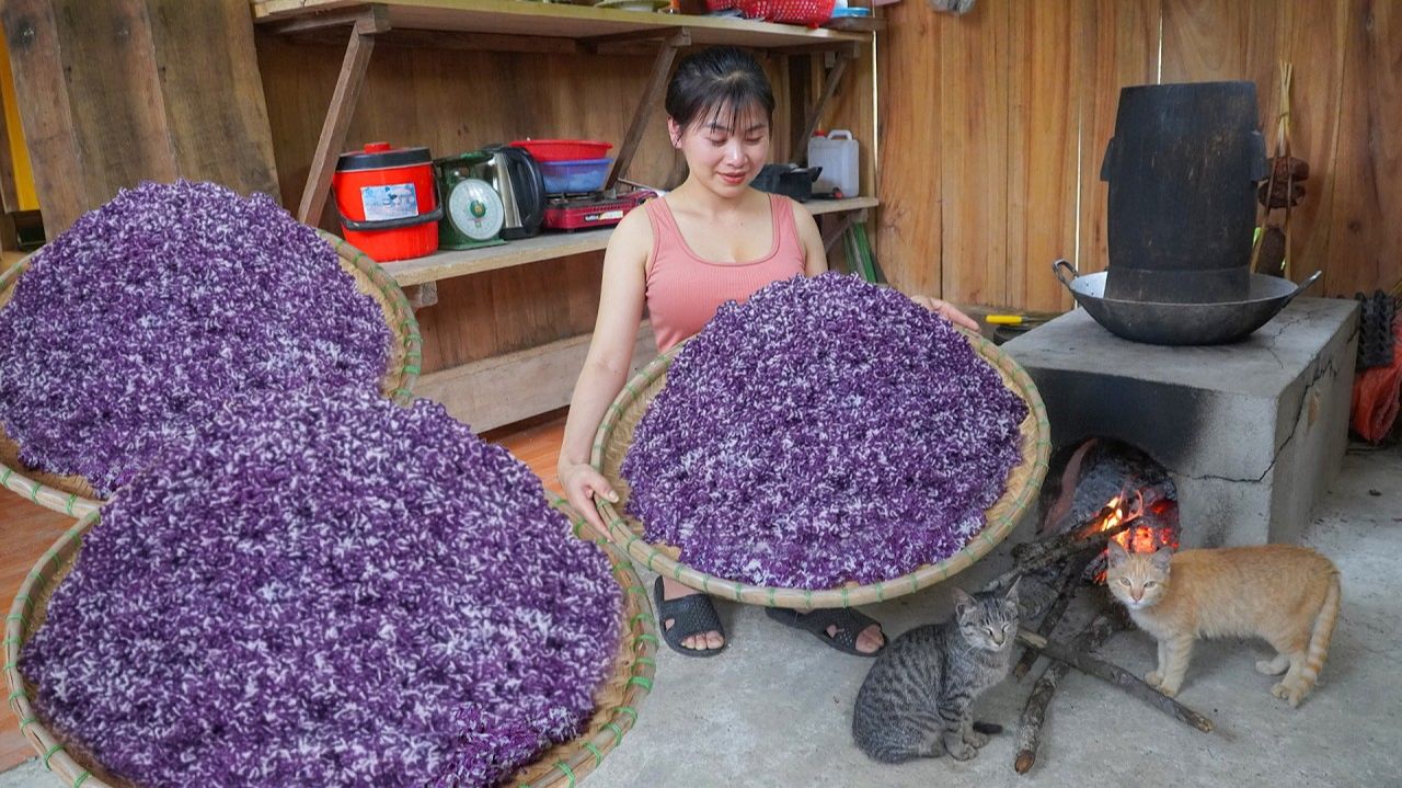 Как приготовить клейкий рис с разноцветными добавками и продать его на рынке. смотреть онлайн