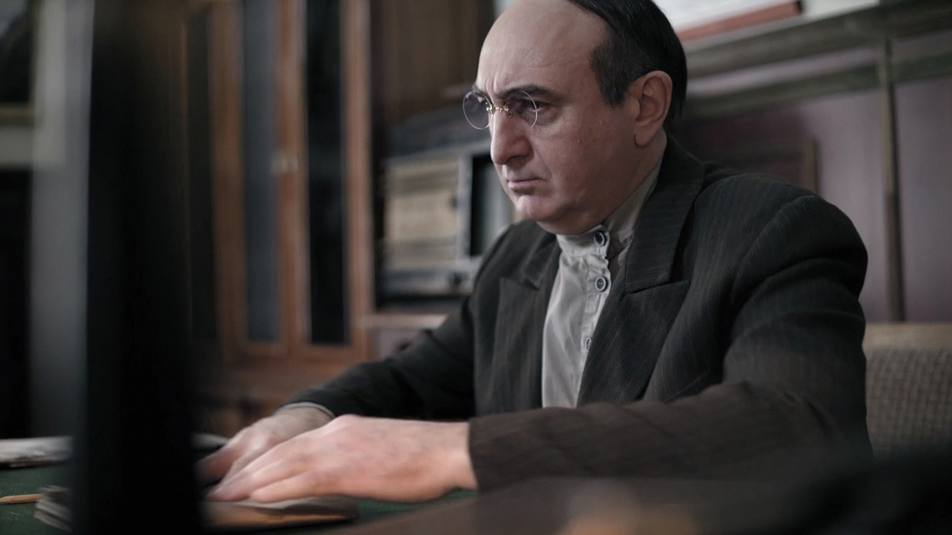 Страна советов. Забытые вожди, 1 сезон, 7 серия смотреть онлайн