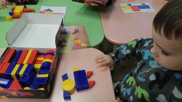 Развитие  конструкторских  способностей младших  дошкольников  посредством блоков Дьенеша