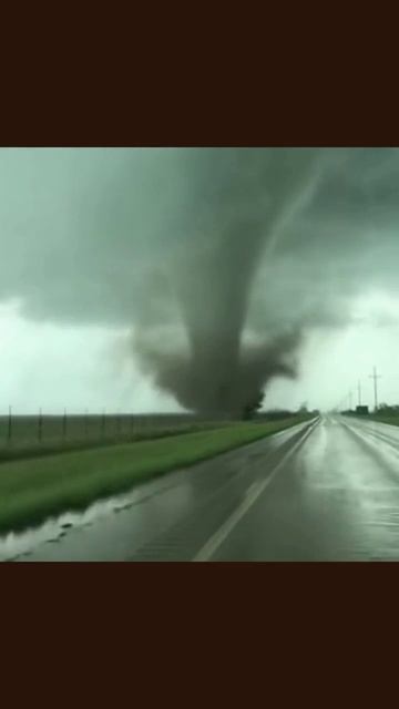 #торнадо #защитись #шторм #наблюдение #природа #катастрофа