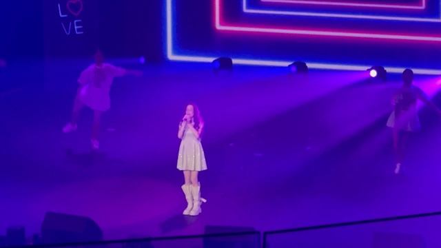 Алиса на сольном концерте Вики Шоу. 5 февраля. Москва. Мечты для того, чтоб сбываться