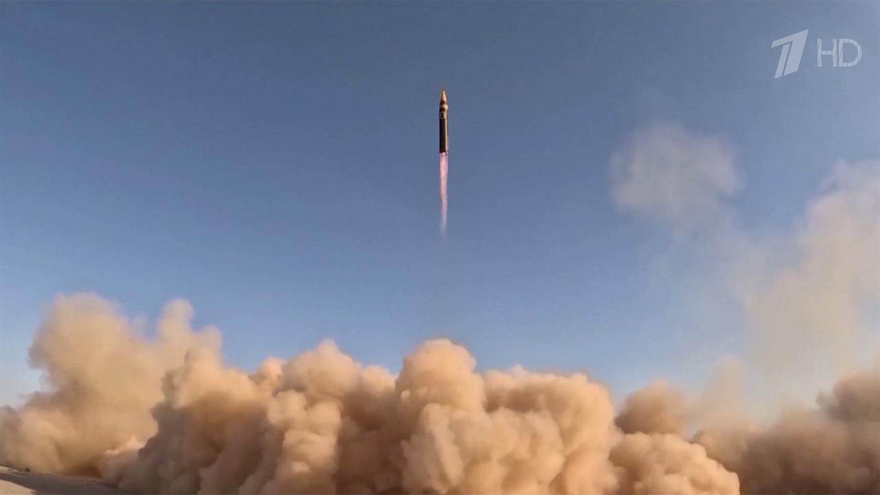 Иран показал испытания новейшей баллистической ракеты дальностью две тысячи километров. смотреть онлайн