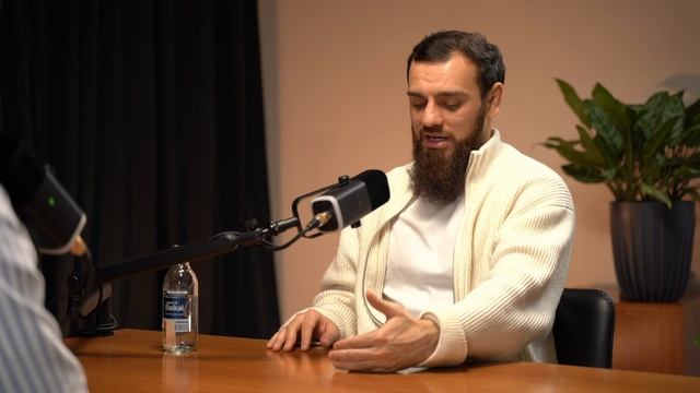 Цена публичности и мужской позиции / Подкаст «Изнанка» — Саид Атлуханов и Раудин Амрахов