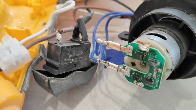 Ремонт строительного фена DEKO HG2200W смотреть онлайн