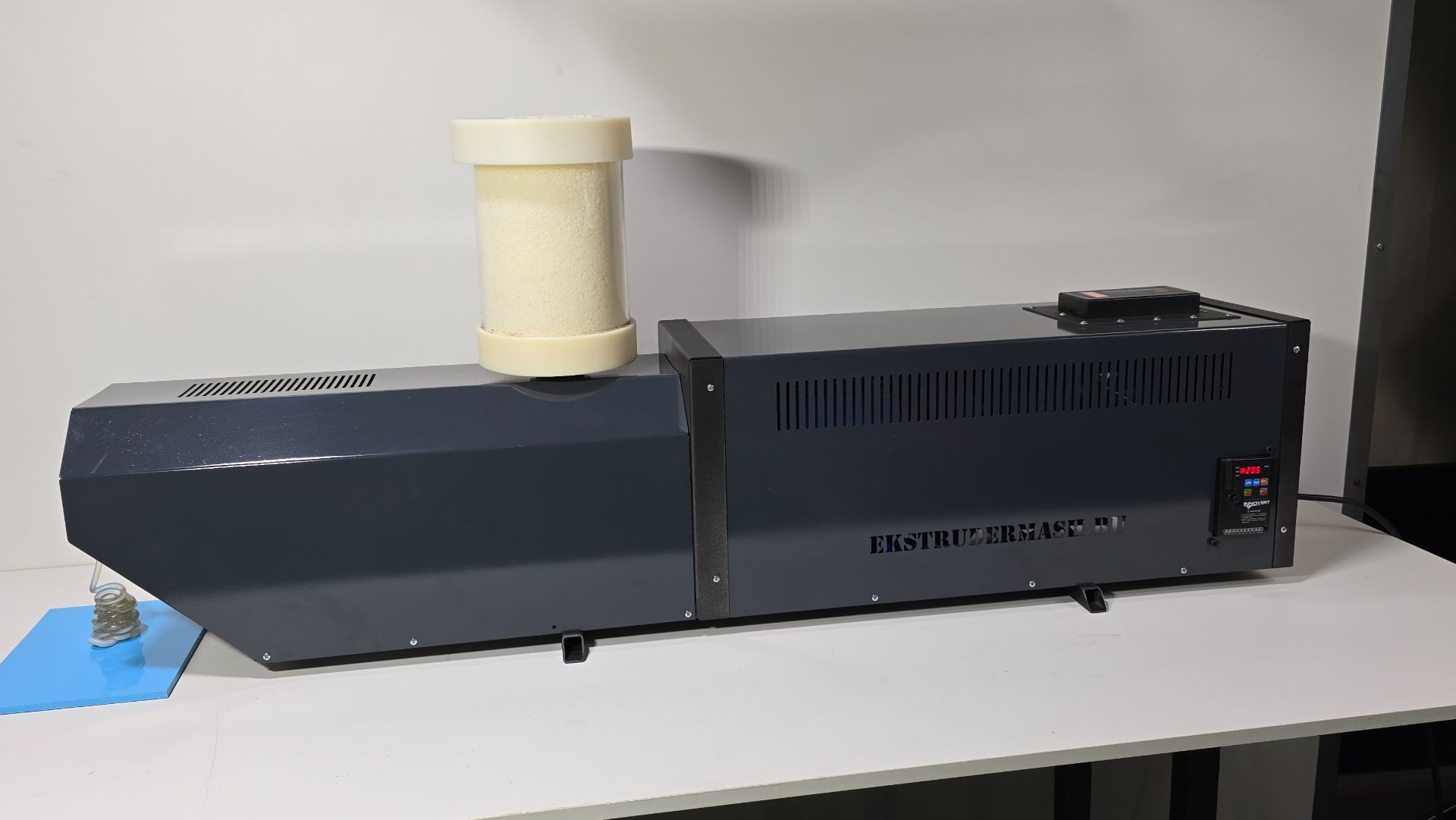 Лабораторный экструдер МЕГА-3 смотреть онлайн